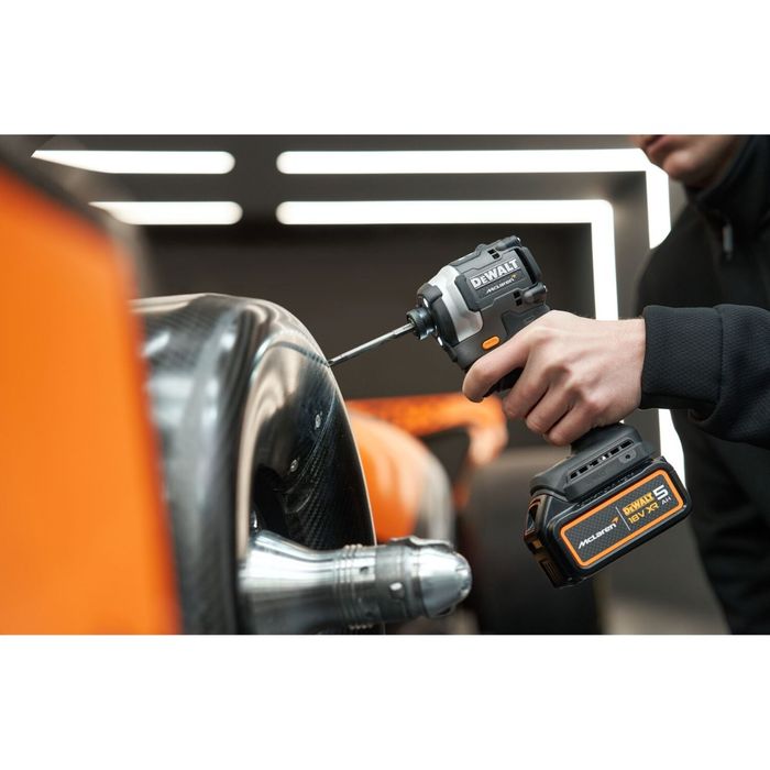 Mapeco 18V XR McLaren Twinkit in TSTAK DCK200MP2T-QW