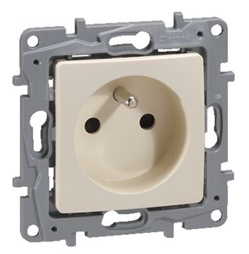 Legrand Stopcontact 2P +A Niloe Creme