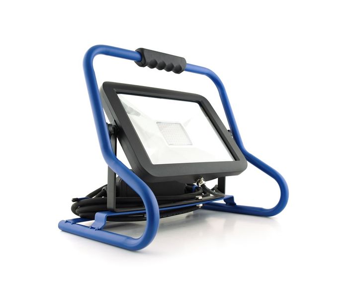 LumX Led Straler N-80 : 80 Watt Op Voet / 5 LumX Led Straler N-80 : 80 Watt Op Voet / 5